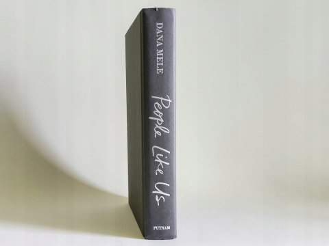 People Like Us. Dana Mele (ENG)