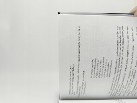 O krasnoludkach i o sierotce Marysi. Maria Konopnicka