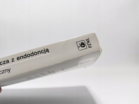 Stomatologia zachowawcza z endodoncją. Zarys kliniczny
